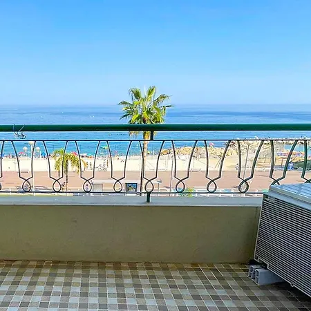 Apartment Seafront For 6 Promenade Des *